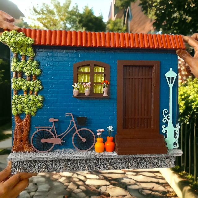 Hut Shape Keyholder